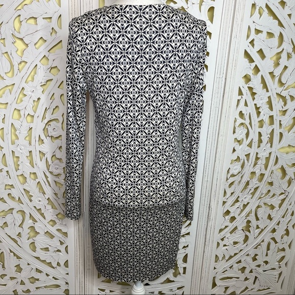 DVF Navy & Off White Silk Printed Reina Tunic Dress - Picture 5 of 10